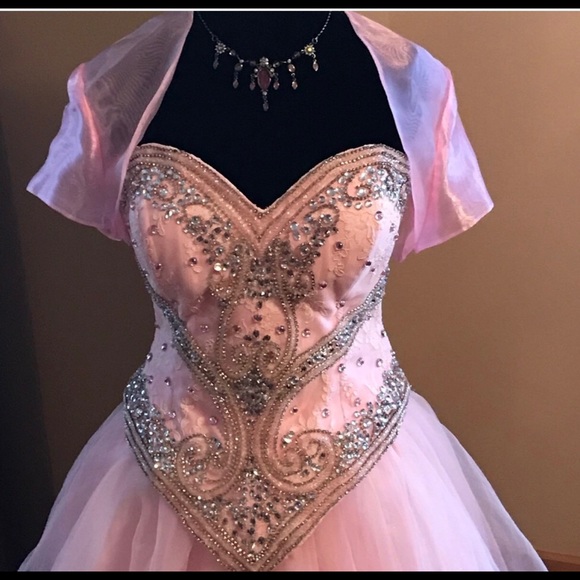 HOUSE OF WU top, short skirt, jacket - Picture 3 of 3